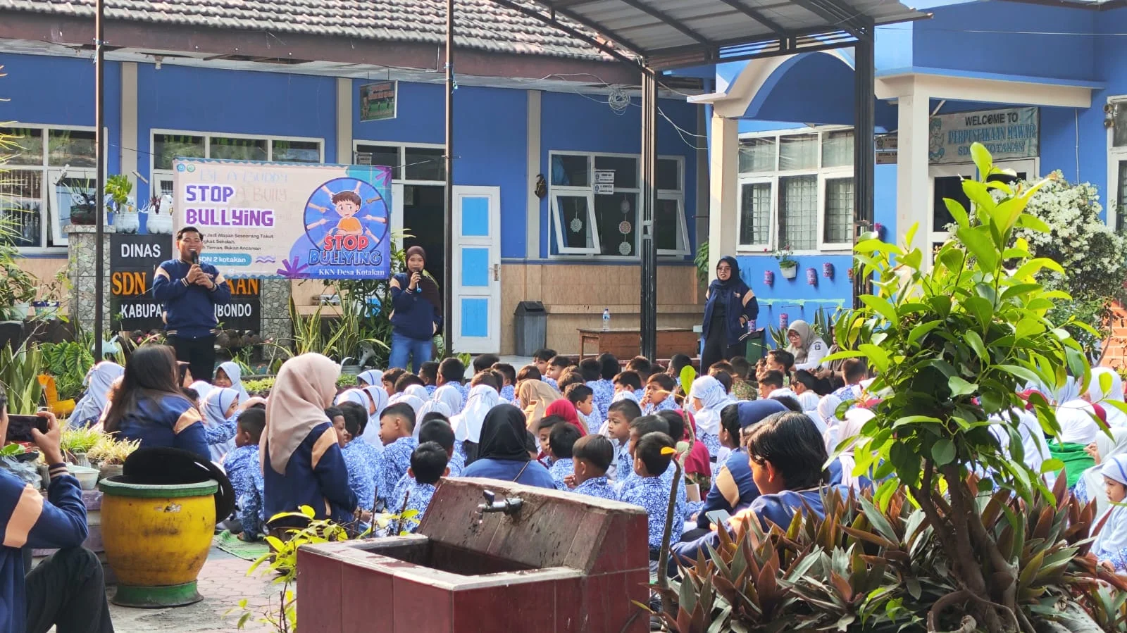 MAHASISWA KKN UNARS SOSIALISASI TENTANG STOP BULLYING